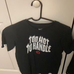 Nike Graphic Tee Size Youth L